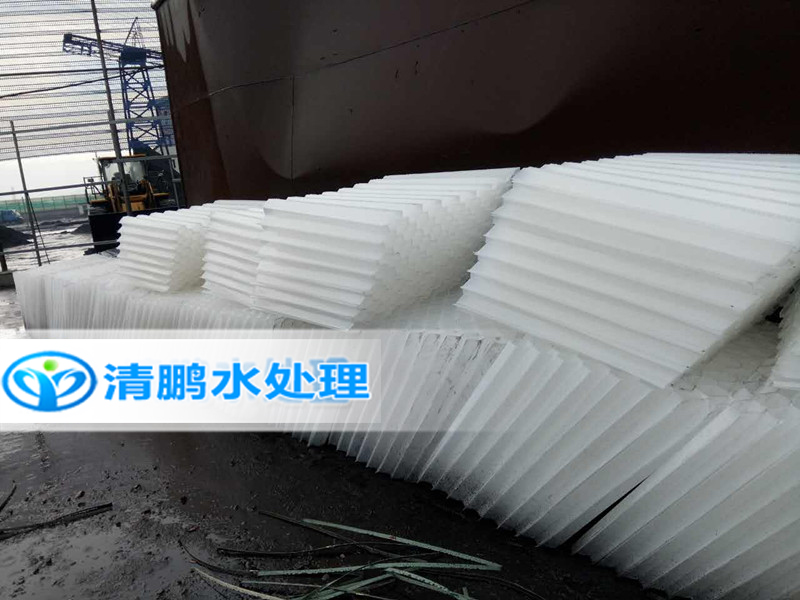 山西呂梁洗煤廠更換蜂窩斜管工程案例 山西呂梁洗煤廠更換蜂窩斜管工程案例